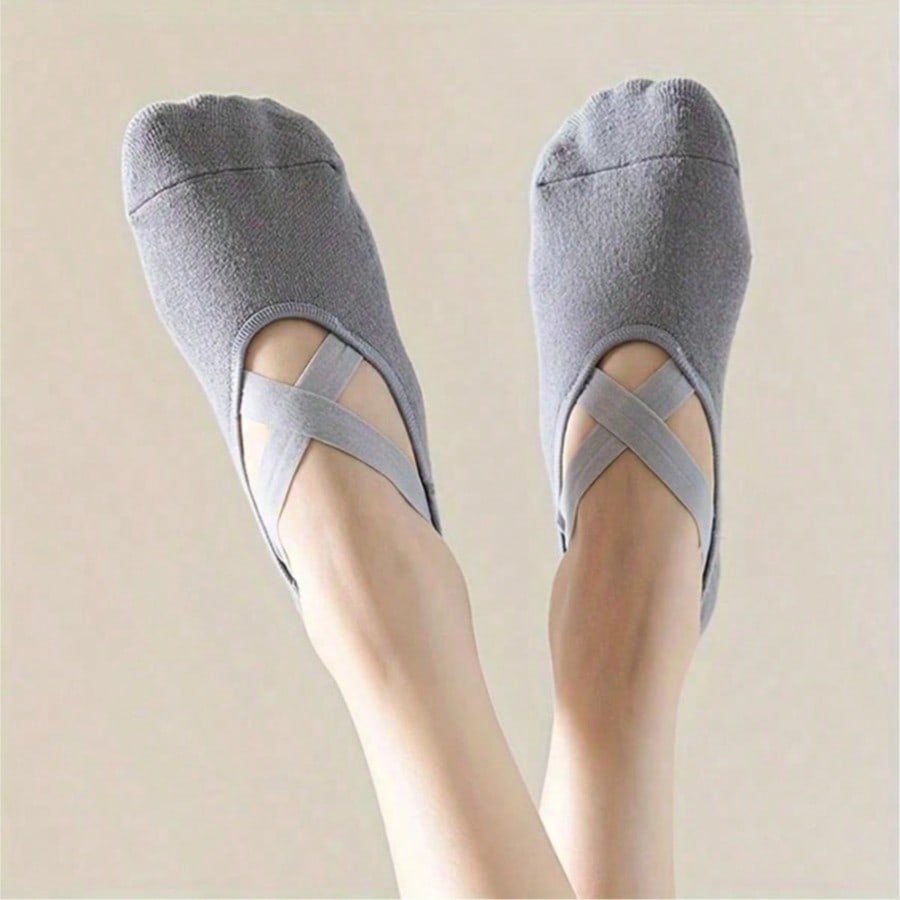 Anti-slip silicone sole yoga s - Yoga Pilates Yoga ulasan dan harga
